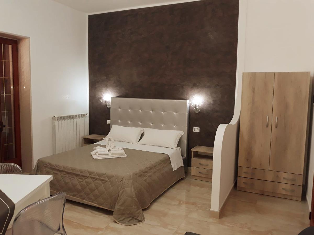 Aparthotel Il Vittoriano Porto Cesareo Exterior foto