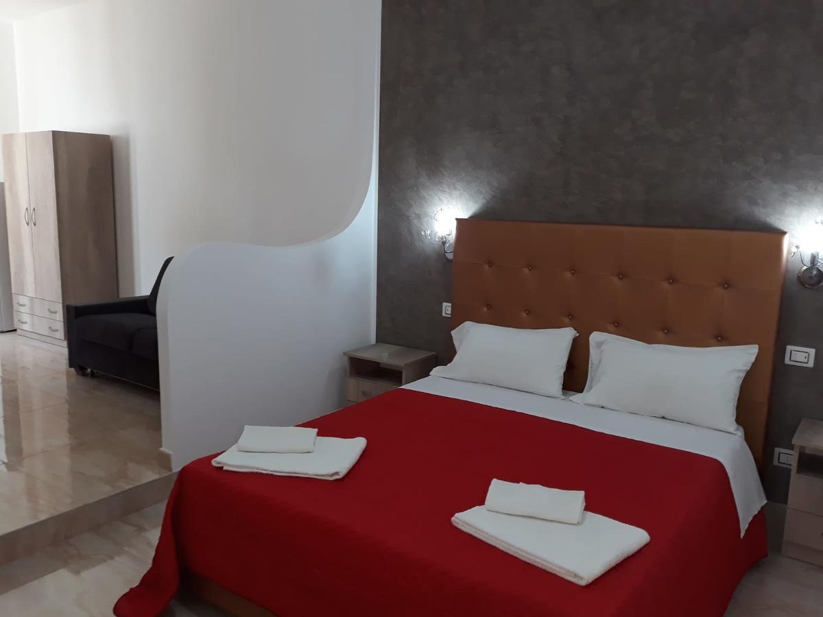 Aparthotel Il Vittoriano Porto Cesareo Exterior foto